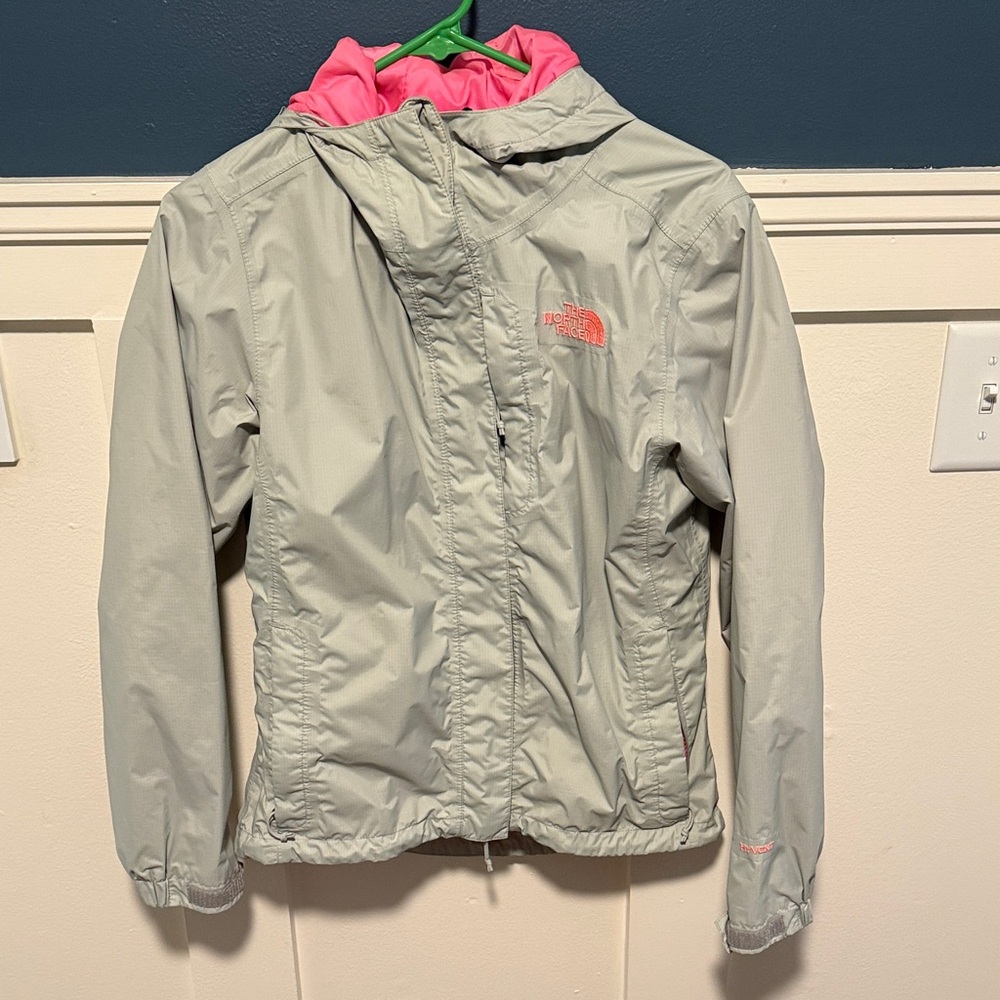 The North Face Women’s XS Light Gray and Pink Raincoat
